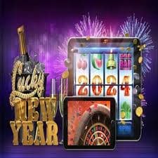 Teen Patti dealer revealing cards at juragan55 login live table